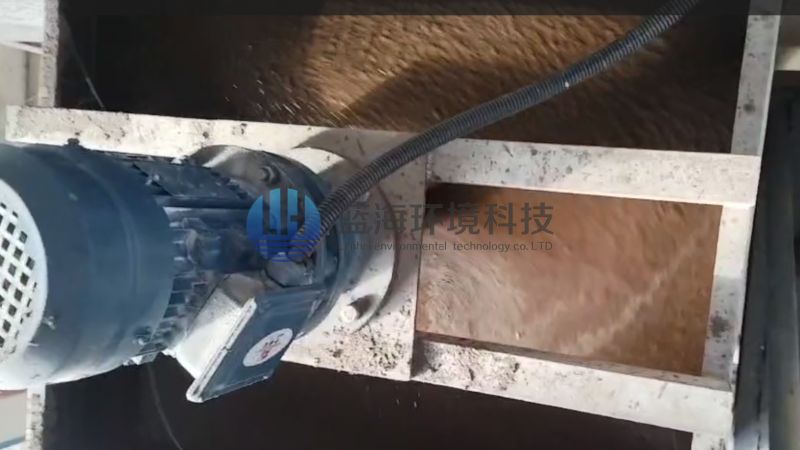 廣西仙鶴新材料丨低壓+高壓帶式污泥脫水機(jī)，干度達(dá)45%